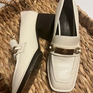 Tory Burch off white Leather Loafers with Gold Accents